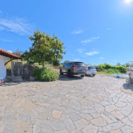 Xristos Halkidiki Apartman *